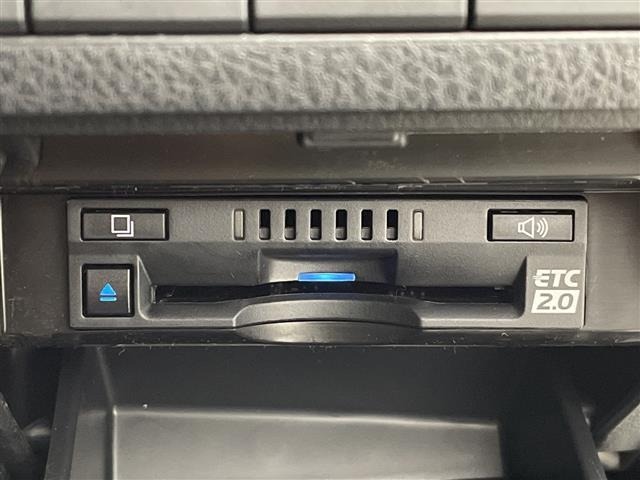 Toyota CAMRY 2023 7051192-19