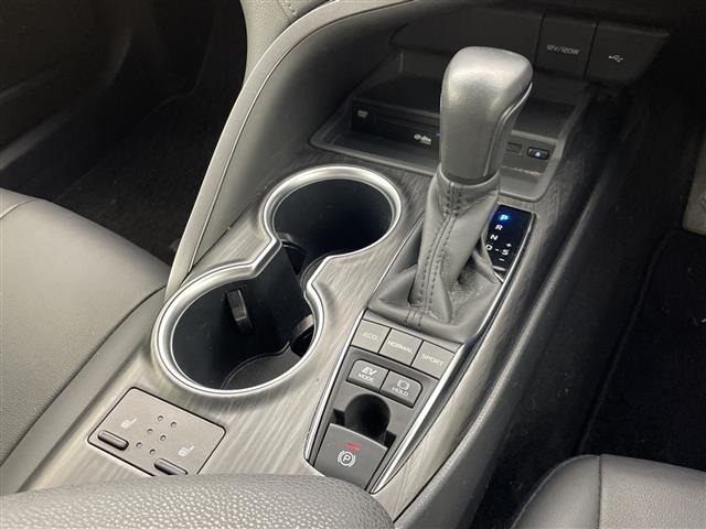 Toyota CAMRY 2023 7051192-2