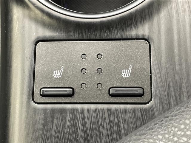 Toyota CAMRY 2023 7051192-3