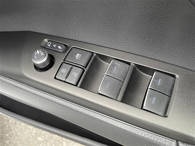 Toyota CAMRY 2023 7051228-4