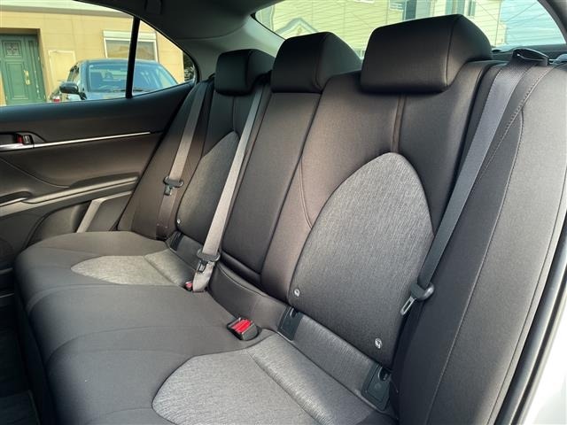 Toyota CAMRY 2017 7051261-4