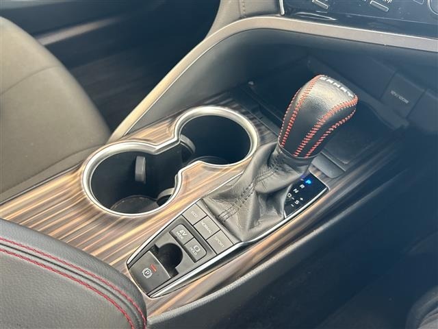Toyota CAMRY 2018 7051306-1