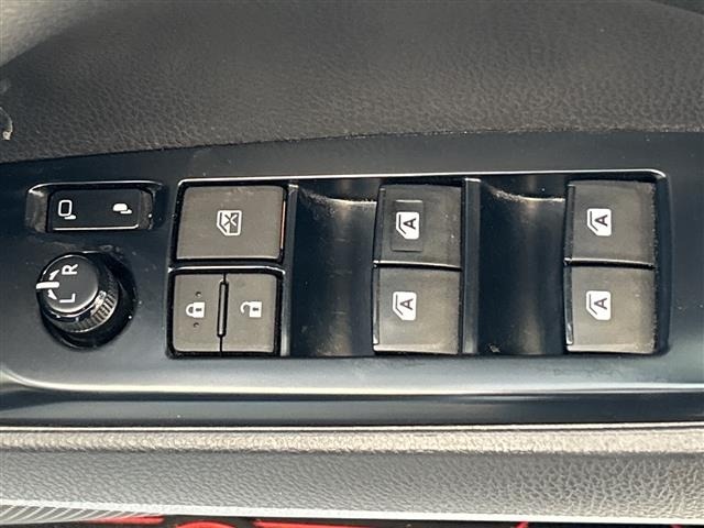 Toyota CAMRY 2018 7051306-12