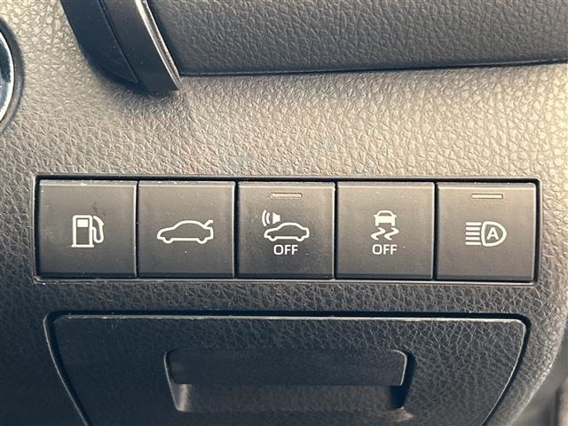 Toyota CAMRY 2018 7051306-19