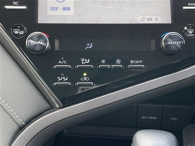 Toyota CAMRY 2021 7051307-23