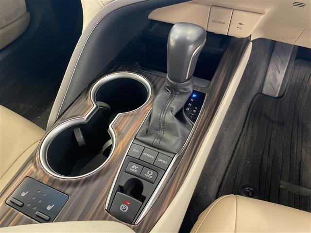 Toyota CAMRY 2017 7051316-2