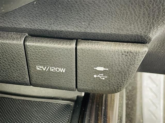Toyota CAMRY 2018 7051358-1