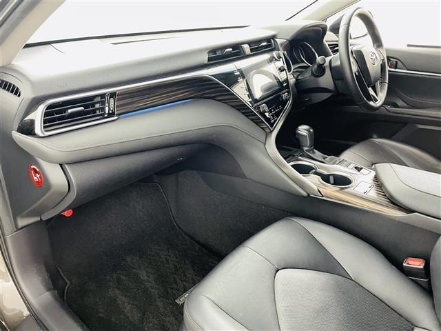 Toyota CAMRY 2018 7051358-4