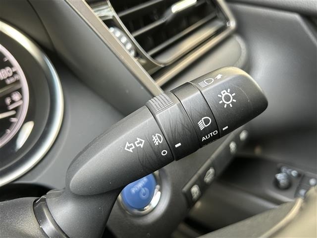 Toyota CAMRY 2022 7051481-18