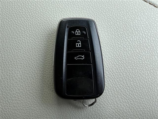 Toyota CAMRY 2017 7051523-4