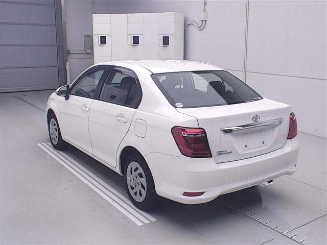 Toyota COROLLA AXIO 2021 7034873-1
