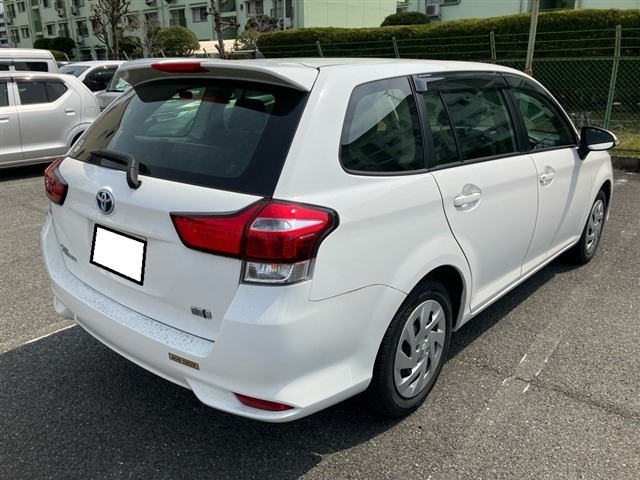 Toyota COROLLA FIELDER 2022 7054517-9