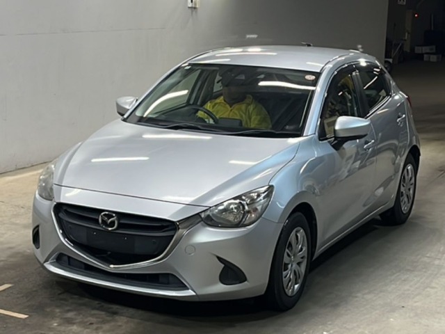 Mazda DEMIO 2018 7041754-0