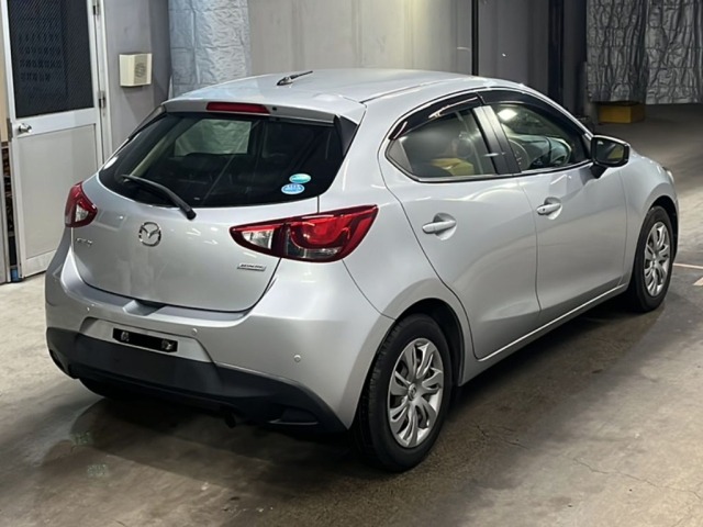 Mazda DEMIO 2018 7041754-5