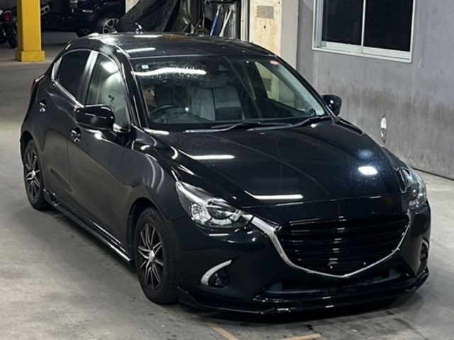 Mazda DEMIO 2018 7041756-4