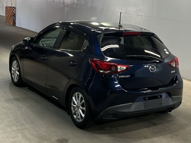 Mazda DEMIO 2015 7041765-1