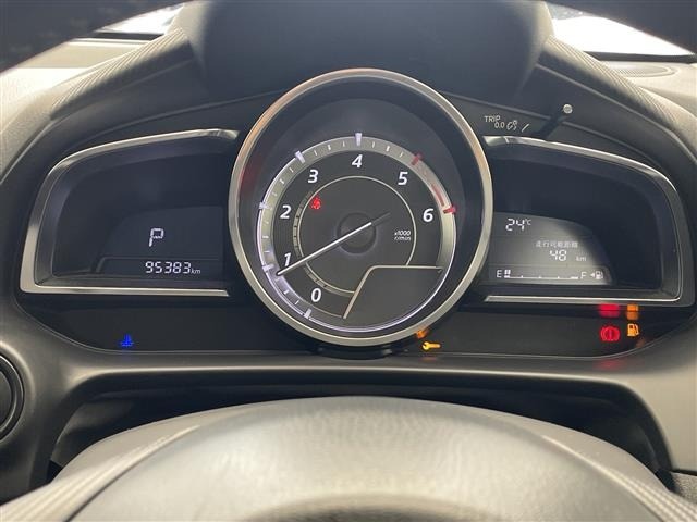 Mazda DEMIO 2015 7041888-3