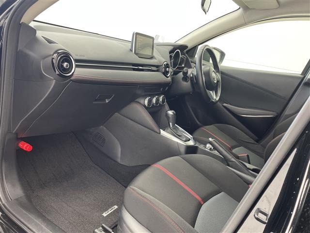 Mazda DEMIO 2015 7041888-6