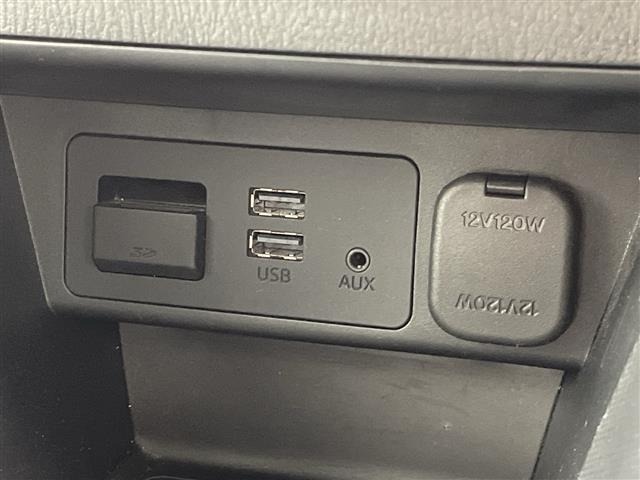 Mazda DEMIO 2015 7041888-9