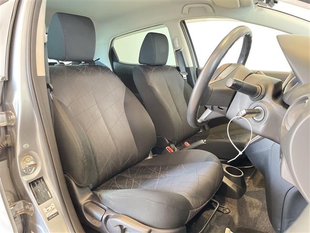 Mazda DEMIO 2013 7042065-10