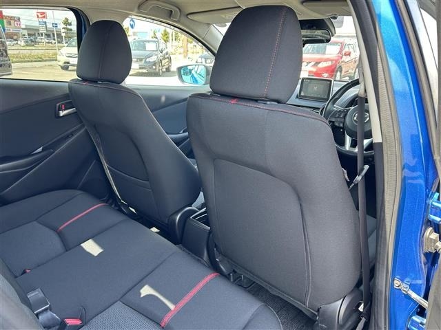 Mazda DEMIO 2016 7042157-10