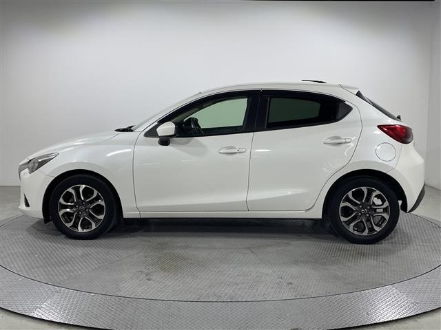 Mazda DEMIO 2015 7042237-6