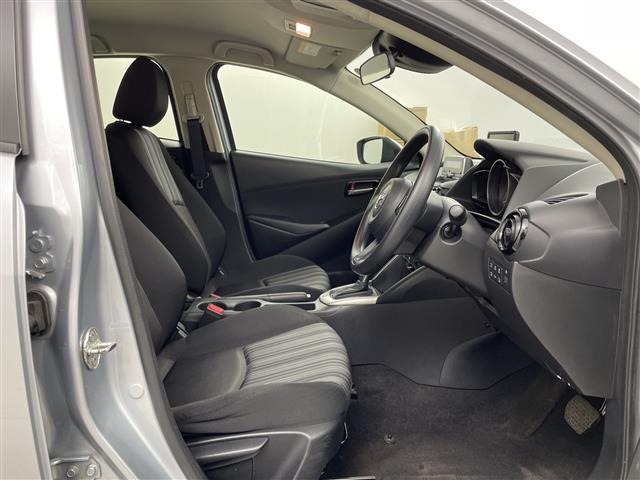Mazda DEMIO 2019 7042351-2