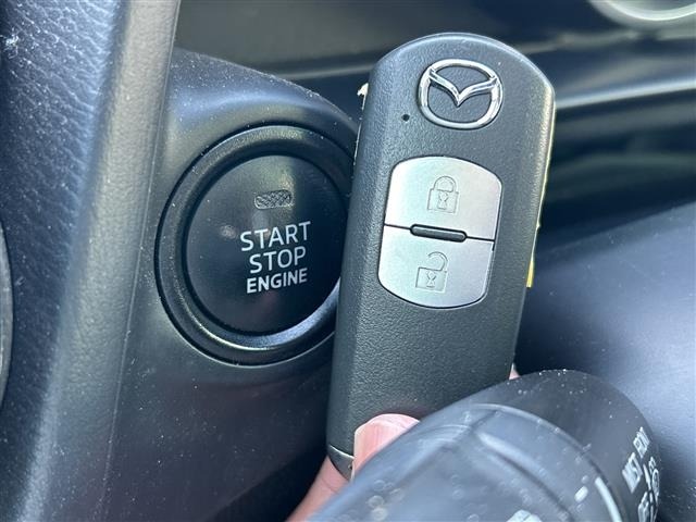 Mazda DEMIO 2017 7042393-10