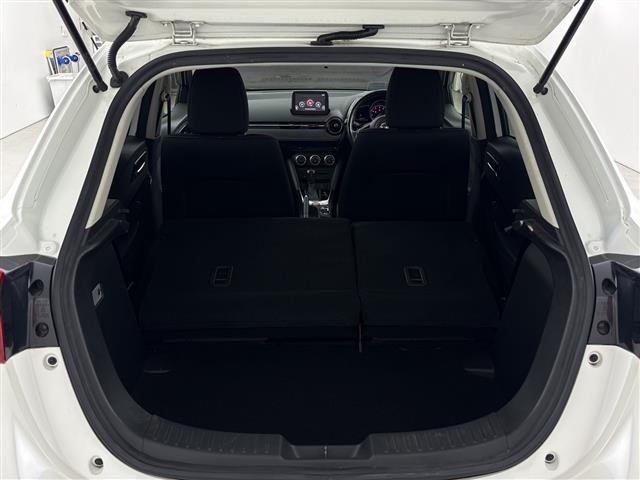 Mazda DEMIO 2017 7042777-10