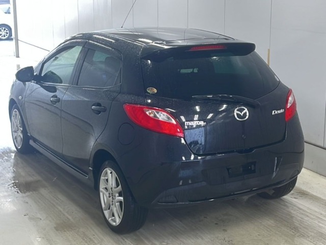 Mazda DEMIO 2013 7042862-1