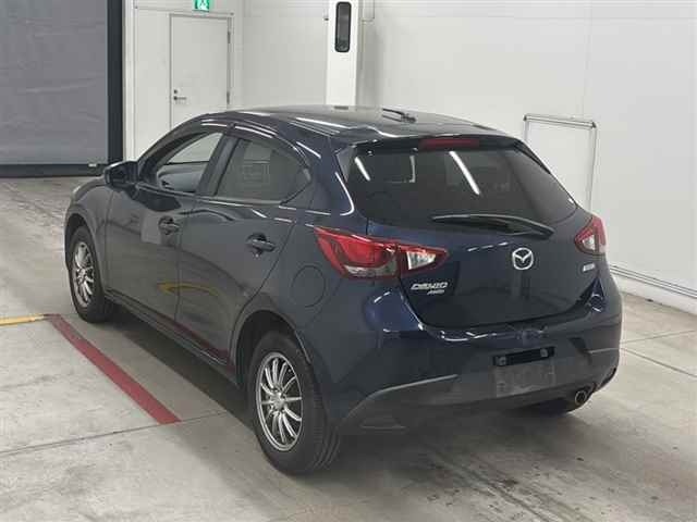 Mazda DEMIO 2015 7042875-1