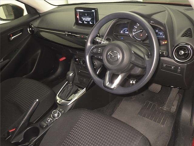 Mazda DEMIO 2017 7042910-3