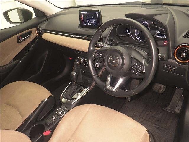 Mazda DEMIO 2017 7042935-3