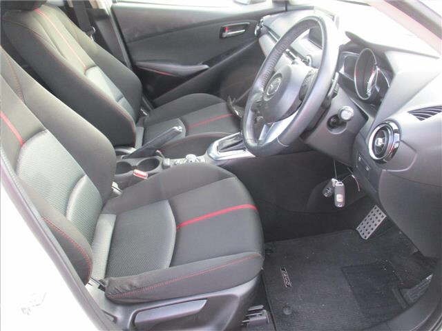Mazda DEMIO 2014 7042940-5