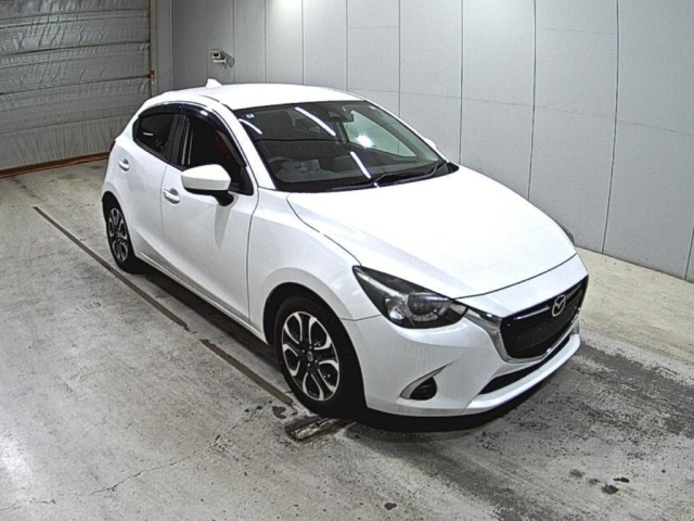 Mazda DEMIO 2018 7042959-0