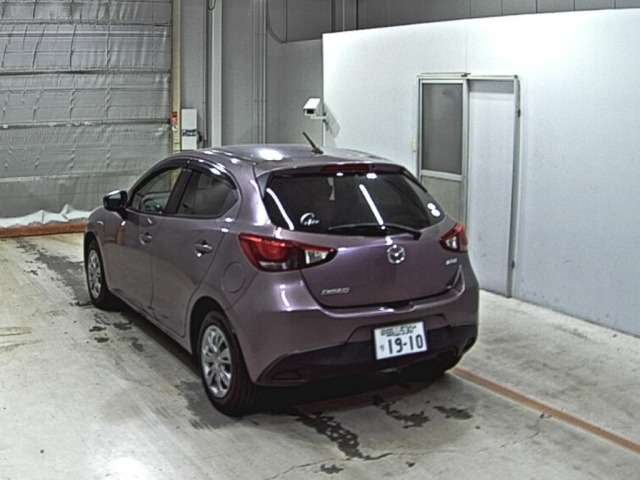 Mazda DEMIO 2016 7042966-1