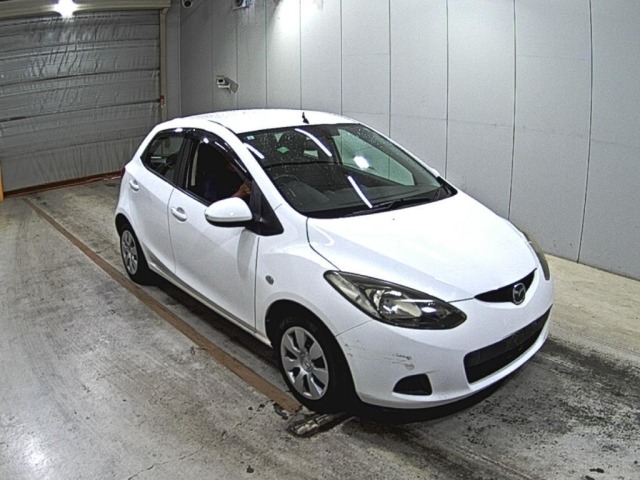 Mazda DEMIO 2011 7042967-0