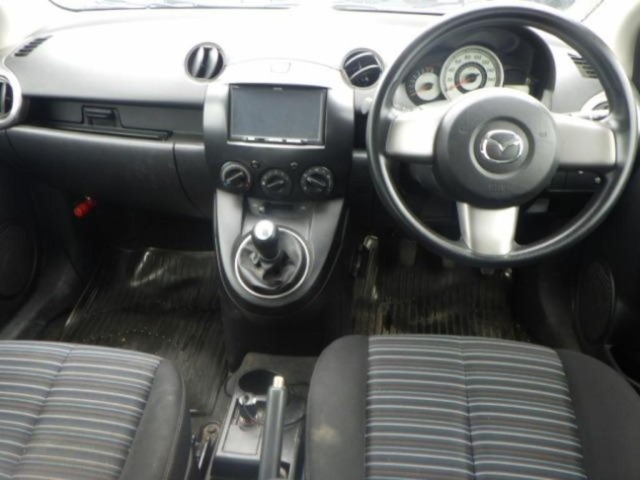 Mazda DEMIO 2011 7042967-3