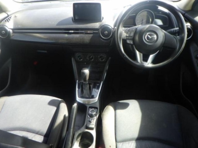 Mazda DEMIO 2016 7043001-3