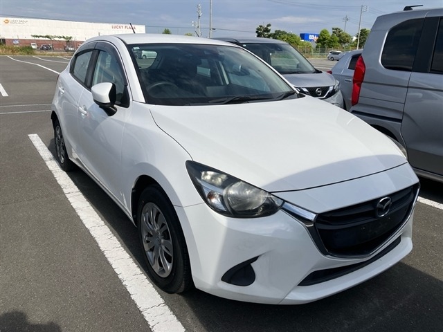 Mazda DEMIO 2019 7043010-0