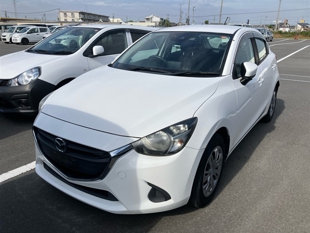 Mazda DEMIO 2019 7043010-10
