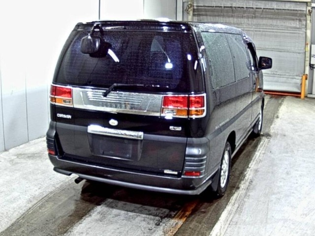 Nissan ELGRAND 1997 7044375-1