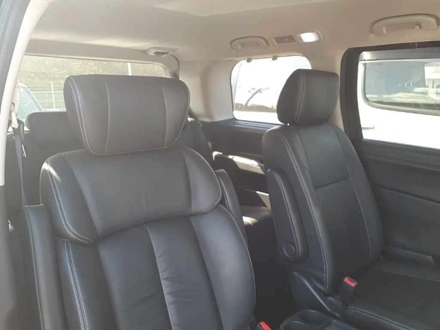 Nissan ELGRAND 2019 7044390-11
