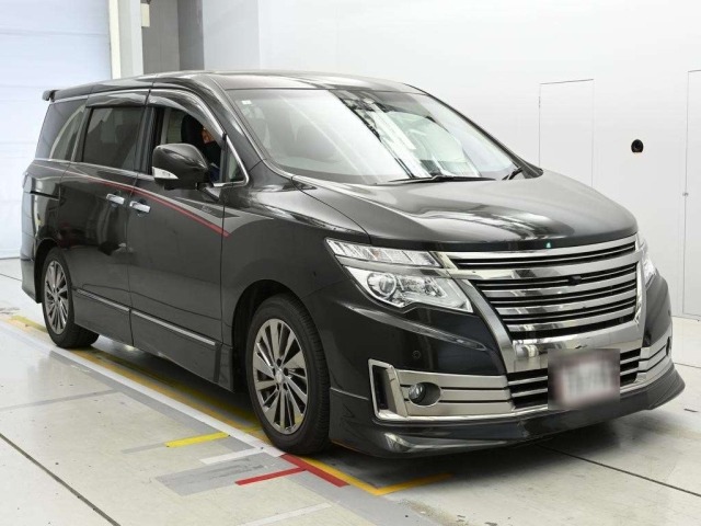 Nissan ELGRAND 2019 7044390-5