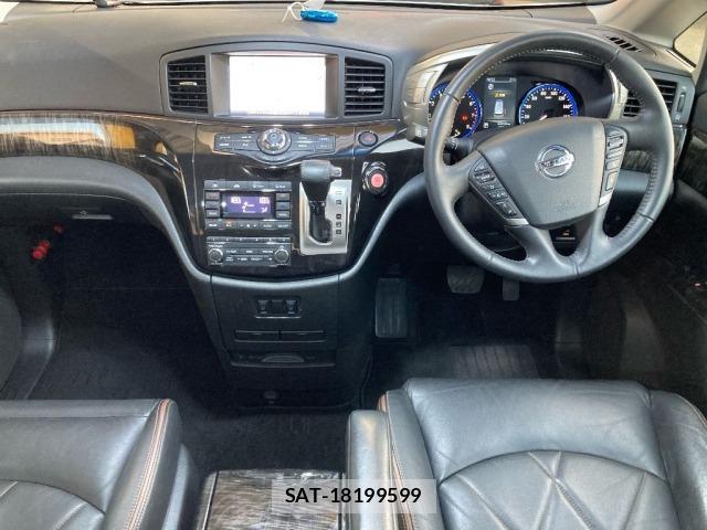 Nissan ELGRAND 2020 7044439-3