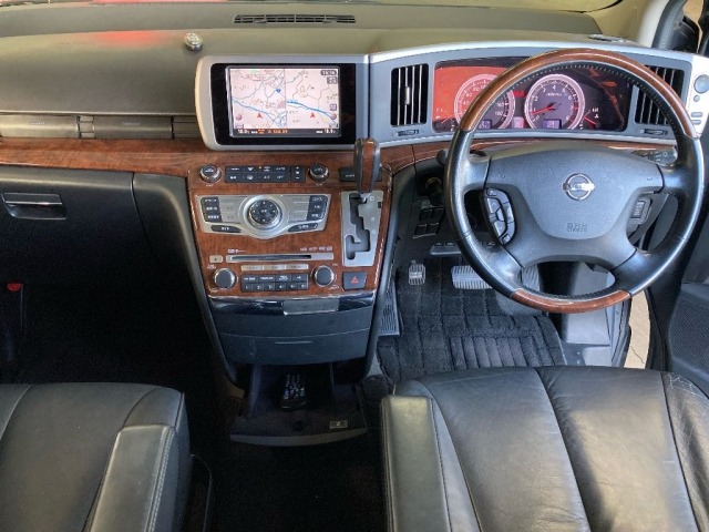 Nissan ELGRAND 2009 7044446-3