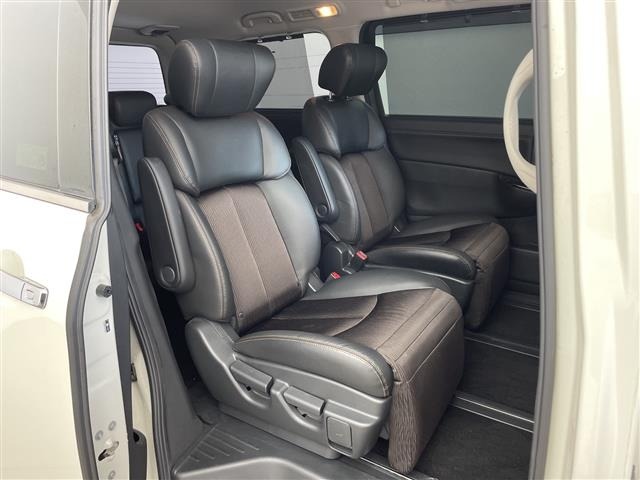 Nissan ELGRAND 2017 7044473-7