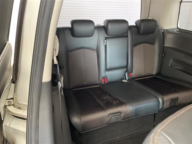Nissan ELGRAND 2017 7044473-9