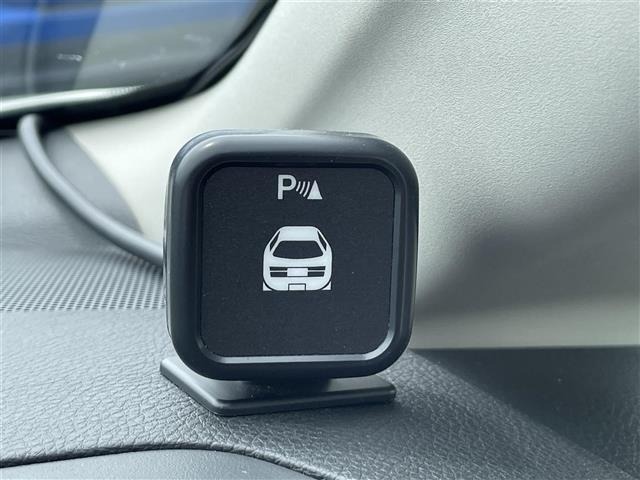 Nissan ELGRAND 2018 7044475-1