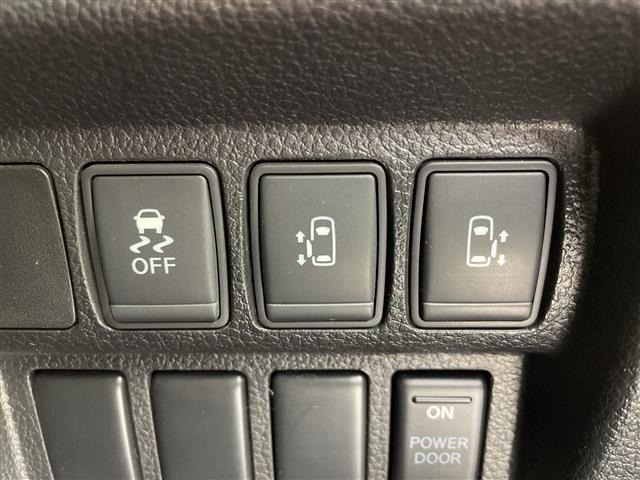 Nissan ELGRAND 2017 7044495-18